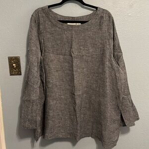 Cynthia Rowley grey linen top with bell sleeves